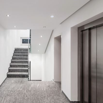 LED nujno vgradno stropno svetilo LED/1,5W/230V 1800 mAh