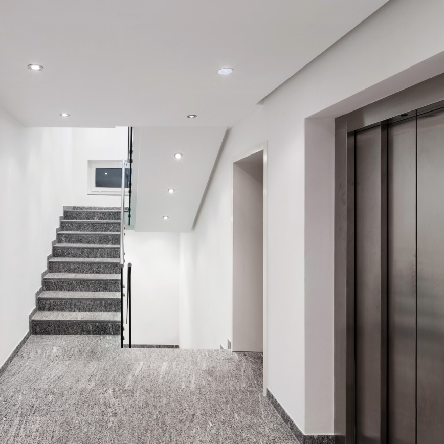 LED nujno vgradno stropno svetilo LED/1,5W/230V 1800 mAh