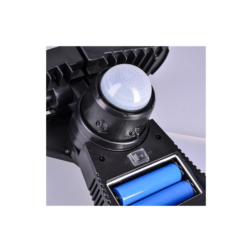 LED Solarni reflektor s senzorjem 2000mAh LED/8W/3,7V IP44