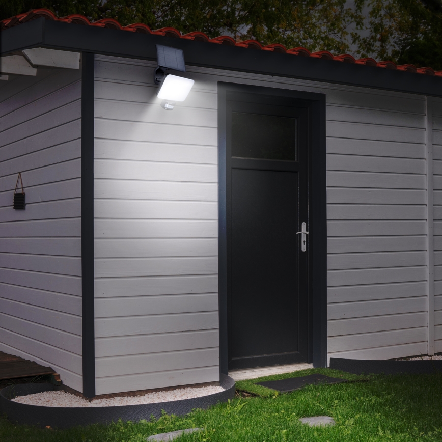 LED Solarni reflektor s senzorjem gibanja LED/11W/3,7V 4400mAh 3000K/4000K/6500K IP54
