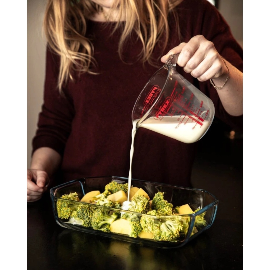Steklena merica PYREX 0,5 l