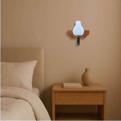 Stenska svetilka VELA 1xE14/40W/230V bukev - FSC certifikat