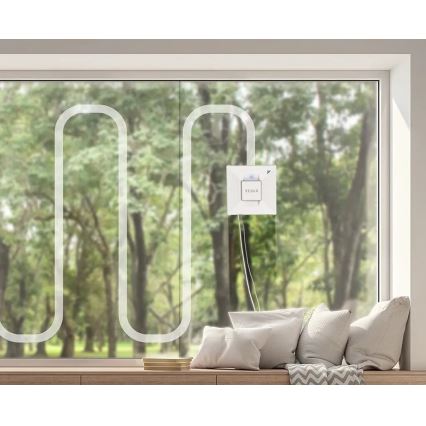 TESLA Electronics RoboStar - Pametni čistilec oken z razpršilcem vode 72W/230V/650 mAh Wi-Fi + Daljinski upravljalnik