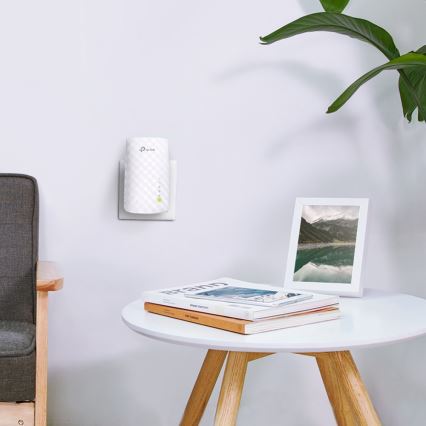 TP-Link - Dvopasovni Wi-Fi 5 razširjevalec RE200