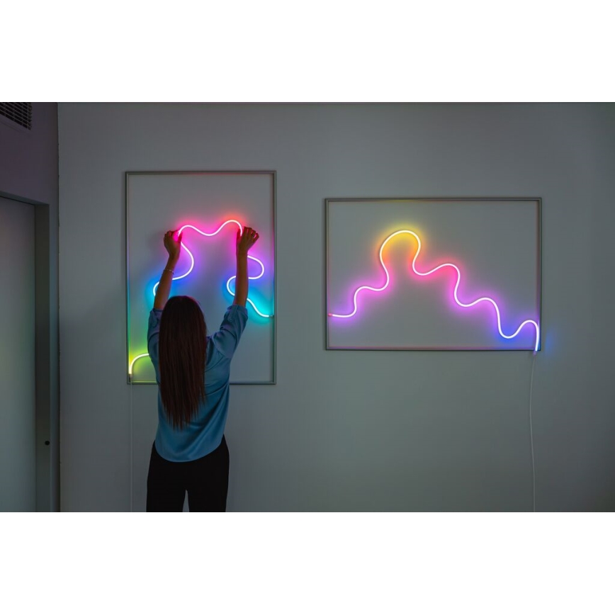 Twinkly - RGB LED trak FLEX z zatemnitvijo, 300 LED, 3 m, Wi-Fi