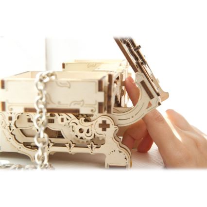 Ugears - 3D lesena mehanska sestavljanka Antique jewelry box