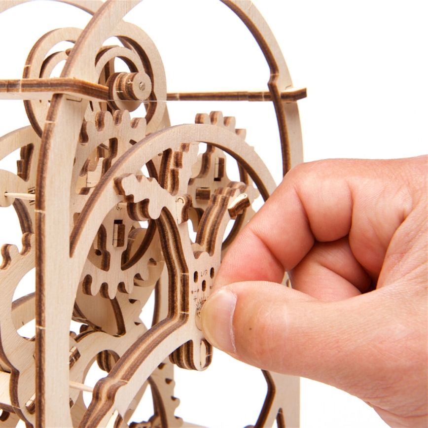 Ugears - 3D lesena mehanska sestavljanka Urni mehanizem
