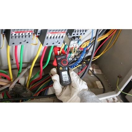 Uni-T - Multimeter s sponko 2xAAA