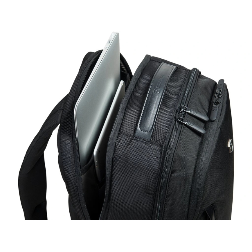 Victorinox - Nahrbtnik za prenosnik 15,6 Essentials 22 l črna