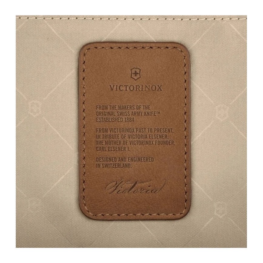 Victorinox - Kozmetična torbica Victoria Signature Beauty 6 l črna
