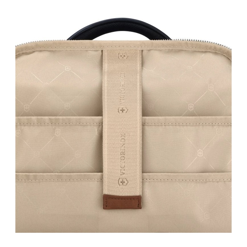Victorinox - Nahrbtnik Victoria Signature Deluxe 18 l črna