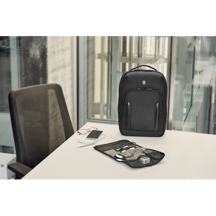 Victorinox - Nahrbtnik za prenosni računalnik 14" Altmont Professional Mesto 14 l črna