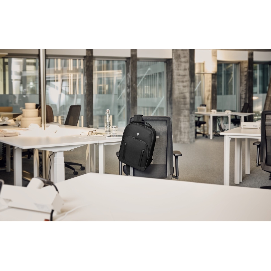 Victorinox - Nahrbtnik za prenosni računalnik 14" Altmont Professional Mesto 14 l črna