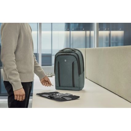 Victorinox - Nahrbtnik za prenosni računalnik 15" Altmont Professional Deluxe Travel 25 l zelena