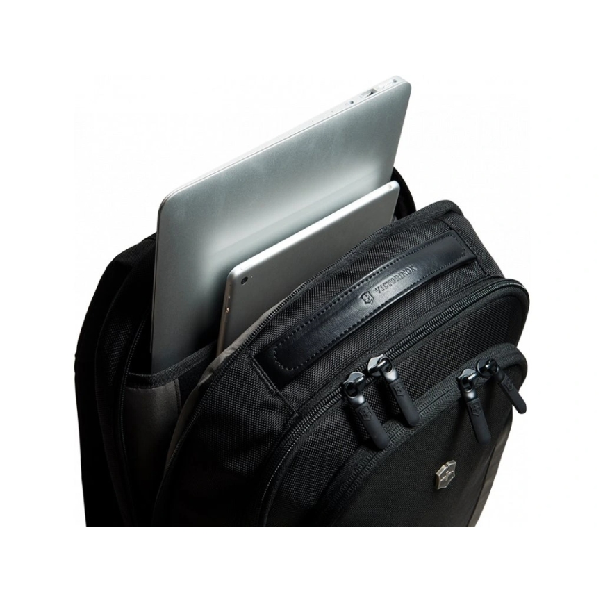 Victorinox - Nahrbtnik za prenosni računalnik 15" Compact 15 l črna