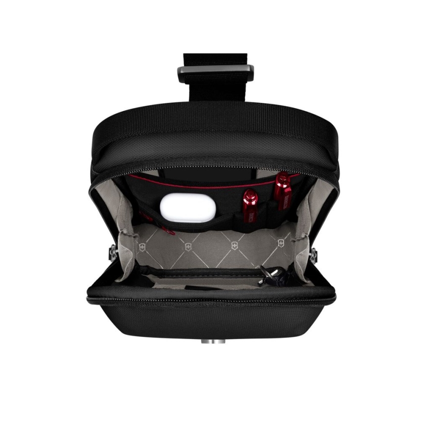Victorinox - Ramenska torba Altmont Modern 4 l črna