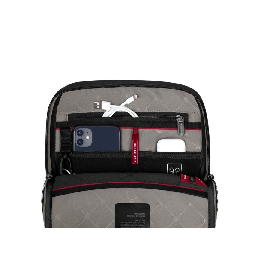 Victorinox - Ramenska torba Altmont Modern 6 l črna