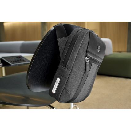 Victorinox - Ramenska torba Architecture Urban2, 6 l, siva