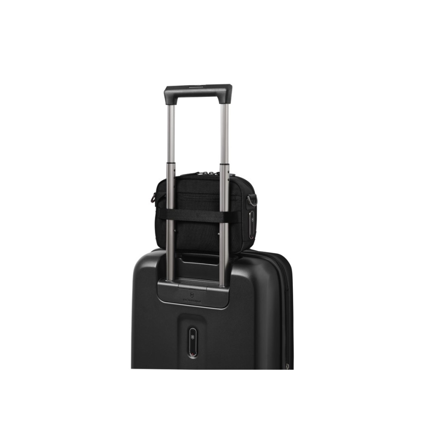 Victorinox - Ramenska torba Mythic 2 l črna