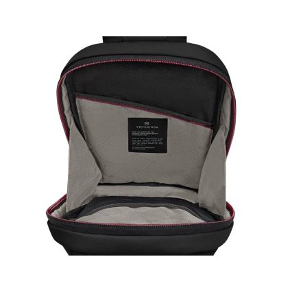 Victorinox - ramenska torba Travel Essentials 5 l črna