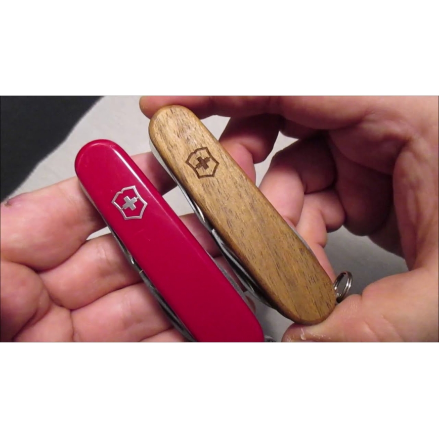 Victorinox - Večnamenski žepni nož 9,1 cm/14 funkcij rdeča
