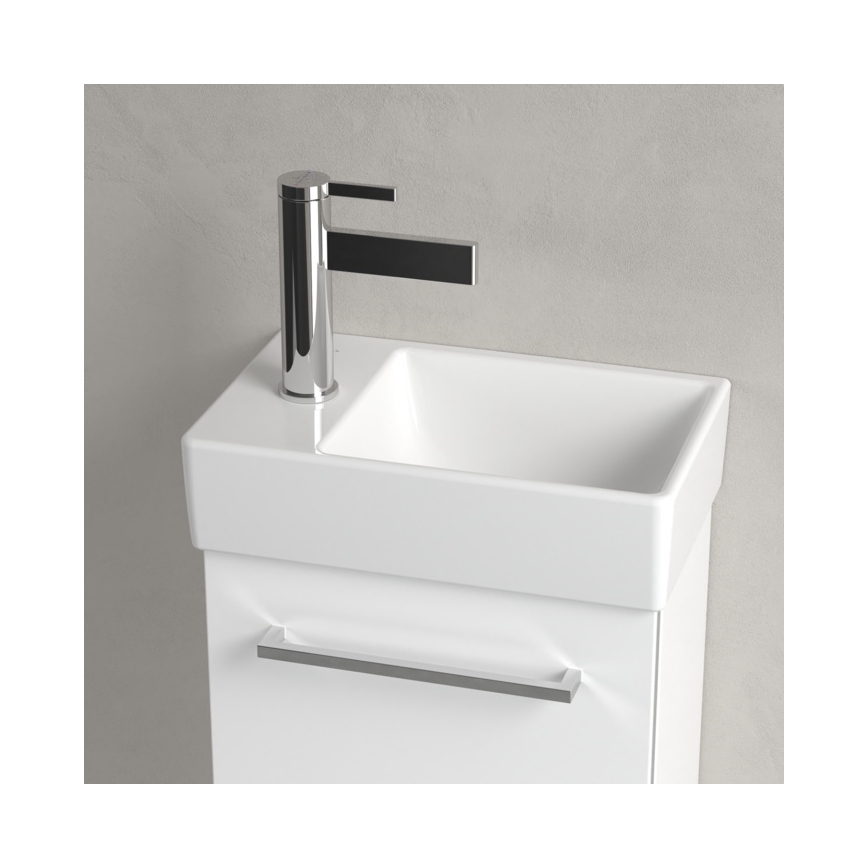 Villeroy & Boch 43003R01 - Stenski umivalnik AVENTO 36x22 cm keramika/bela
