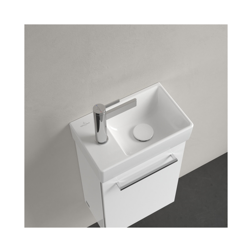 Villeroy & Boch 43003R01 - Stenski umivalnik AVENTO 36x22 cm keramika/bela