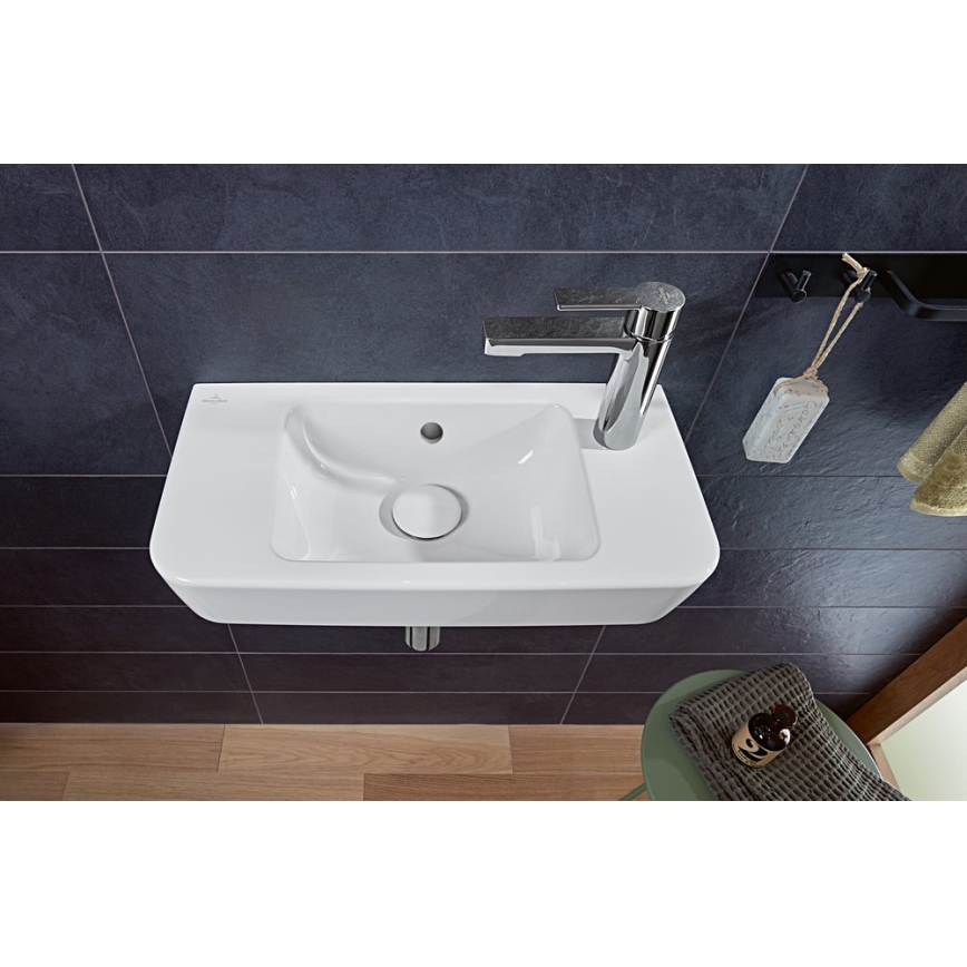 Villeroy & Boch 4342R501 - Stenski umivalnik O.NOVO 50x25 cm keramika/bela