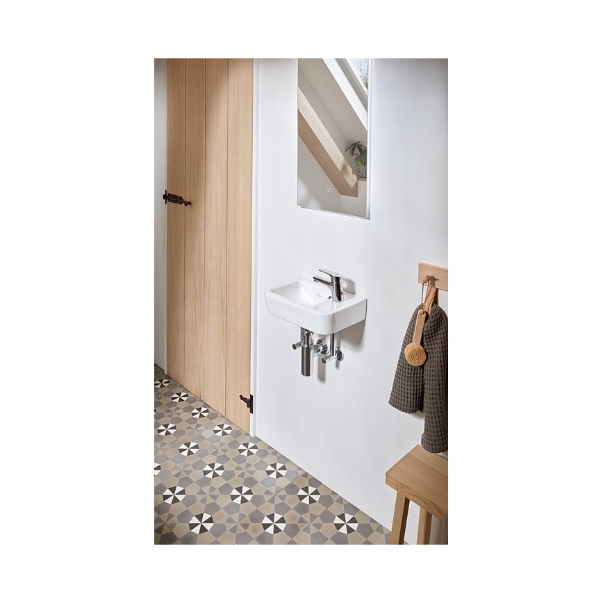 Villeroy & Boch 43433601 - Stenski umivalnik O.NOVO 36x25 cm keramika/bela