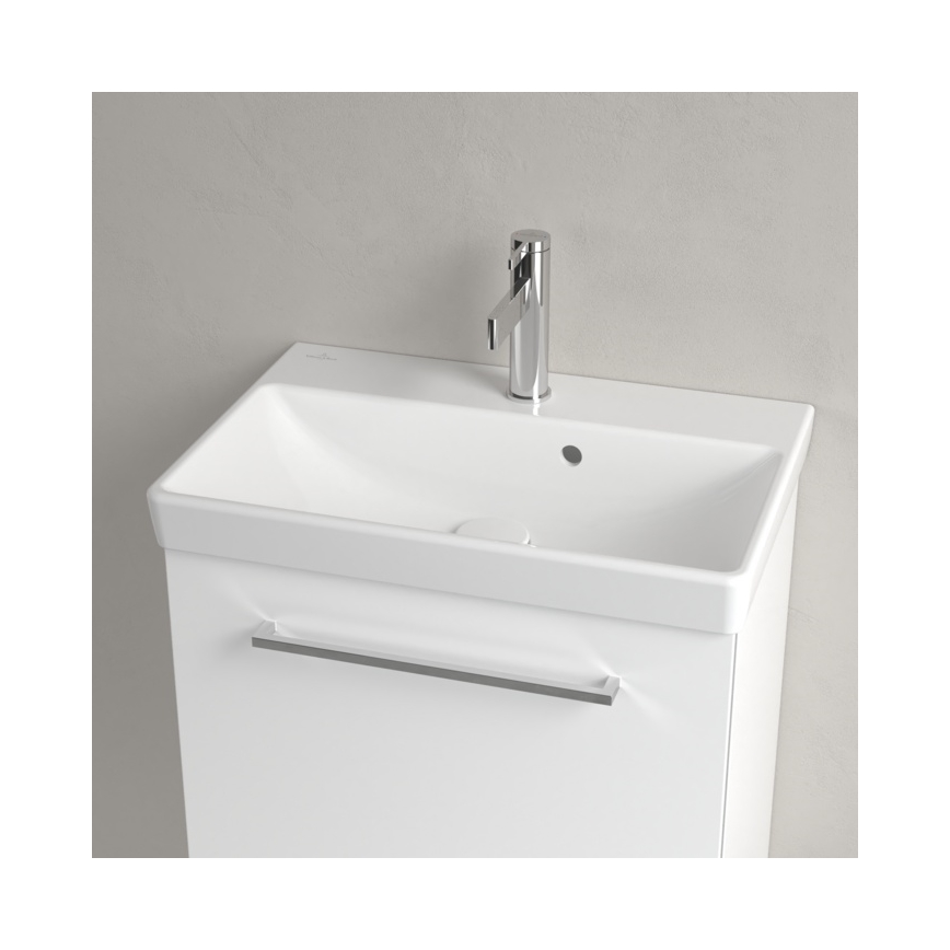 Villeroy & Boch 4A005501 - Viseči umivalnik AVENTO 55x37 cm keramika/bela