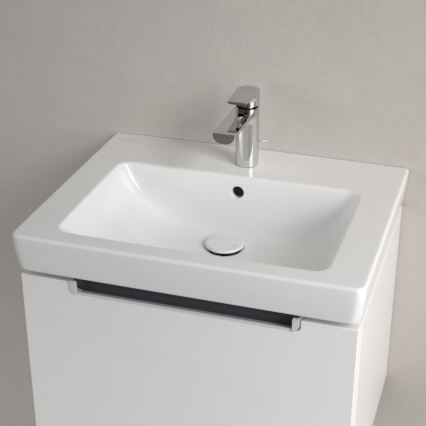 Villeroy & Boch 7113F001 - Viseči umivalnik SUBWAY 2.0 60x47 cm keramika/bela