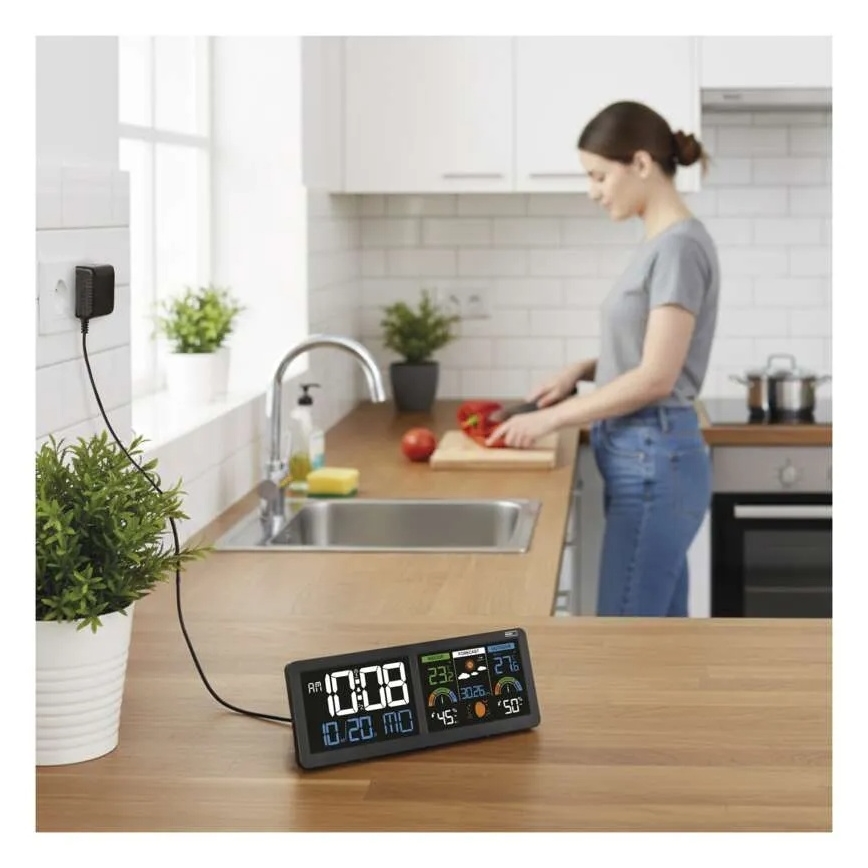 Vremenska postaja z barvnim LCD-zaslonom in budilko, napajanje 5V, 3xAAA + 2xAA, črna