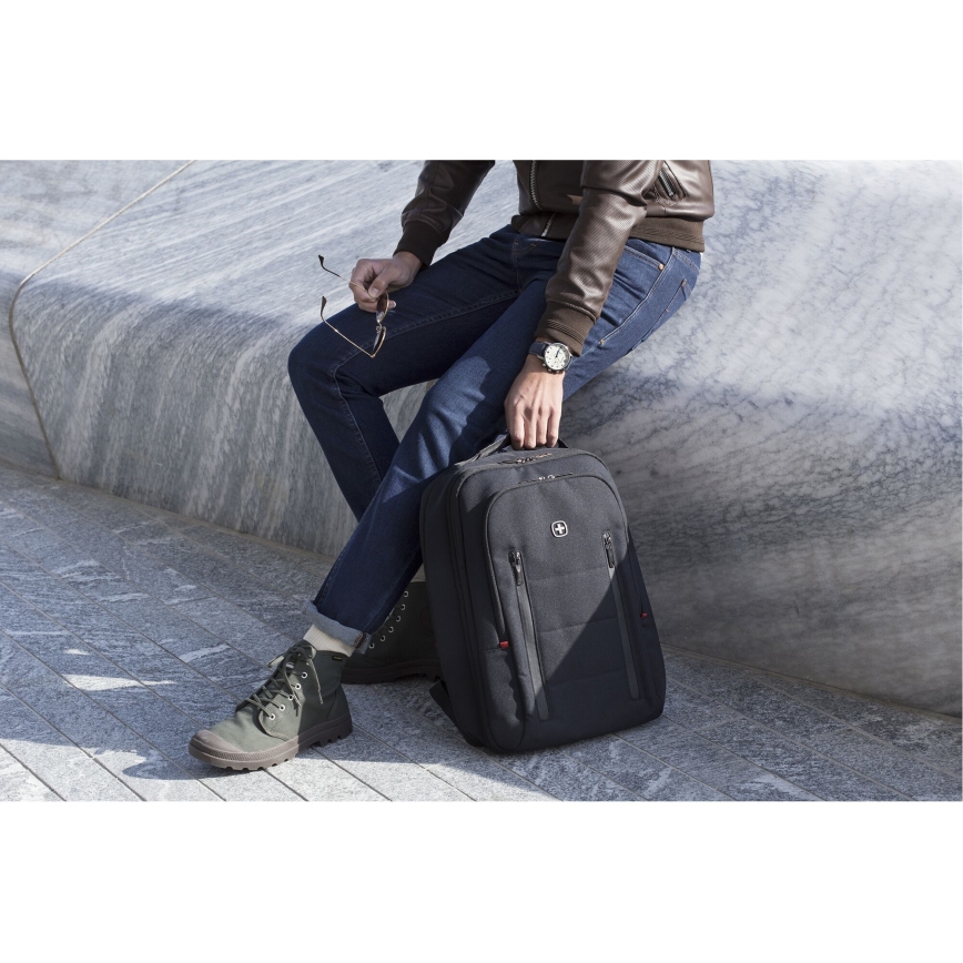 Wenger - Nahrbtnik za prenosni računalnik 16 l 16" z žepom za tablico 12" Mesto Traveler črna