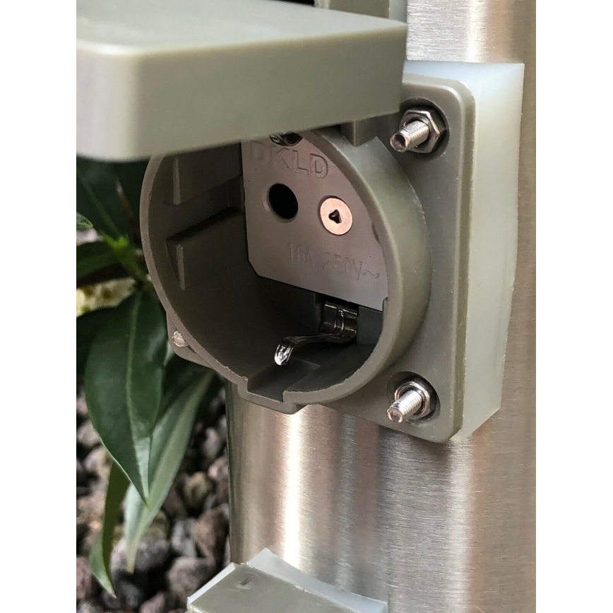Zunanji stebriček z vtičnicami SYDNEY 4Z SCHUKO 230V IP44